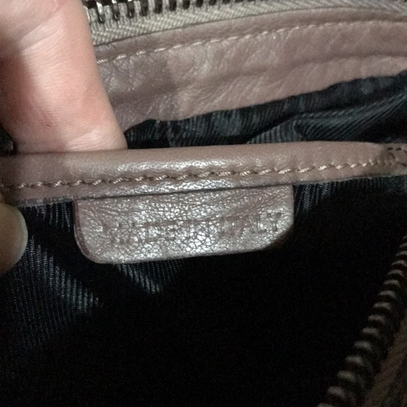 Burberry Old Rose Ruffled Leather Lowry Bag - Picture 11 of 15